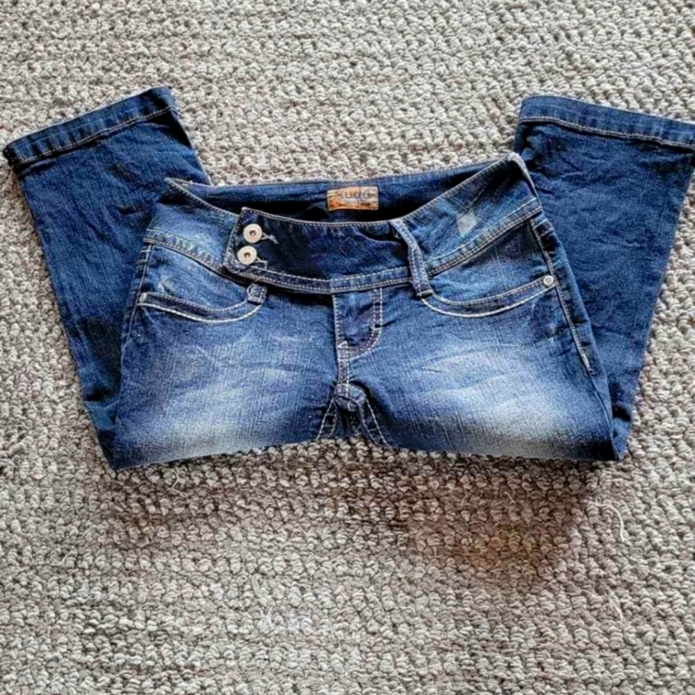 MUDD size 0 capris